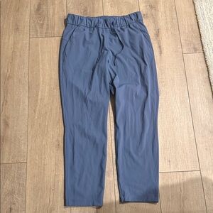 lululemon athletica Blue Ankle studio dance Pants size 6